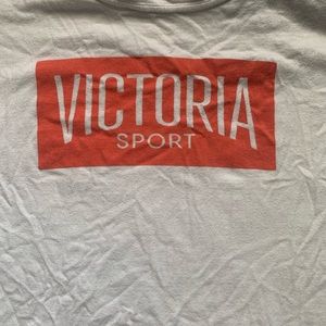 Victoria sport t shirt